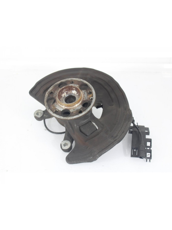 Recambio de mangueta delantera izquierda para mercedes-benz clase cla (w117) cla 180 (117.342) referencia OEM IAM 3816D.I.