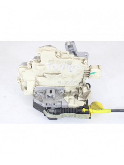Cerradura puerta trasera derecha AUDI A4 BER. Básico 2008