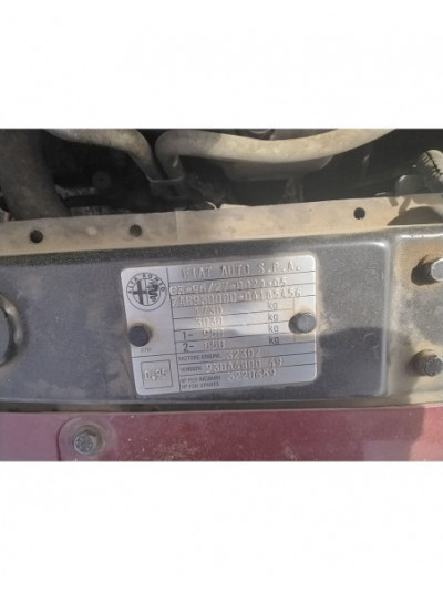 alfa romeo 145 (930_) del año 2001