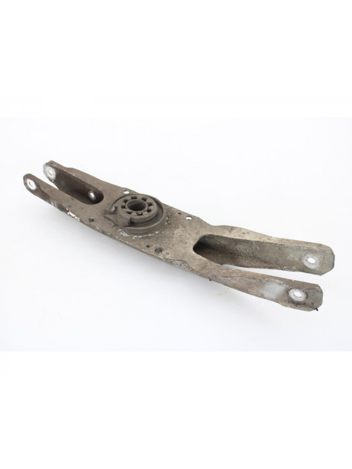 Recambio de brazo suspension inferior trasero izquierdo para mercedes-benz clase cla (w117) cla 180 (117.342) referencia OEM IAM