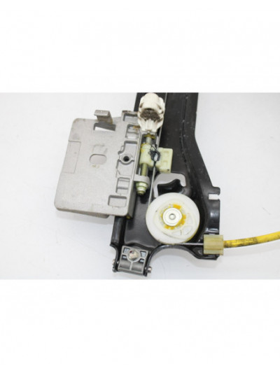 Recambio de elevalunas trasero derecho para mercedes-benz clase cla (w117) cla 180 (117.342) referencia OEM IAM 935670102