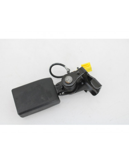 Recambio de anclaje cinturon trasero para mercedes-benz clase cla (w117) cla 180 (117.342) referencia OEM IAM A1768600369