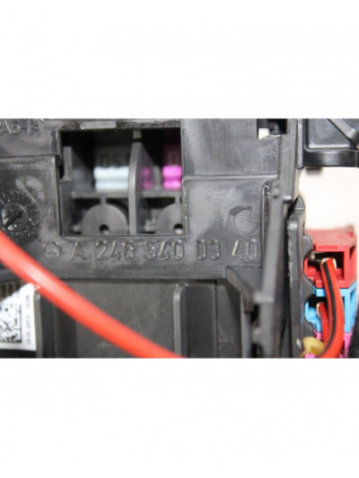 Recambio de caja reles / fusibles para mercedes-benz clase cla (w117) cla 180 (117.342) referencia OEM IAM A2465400340
