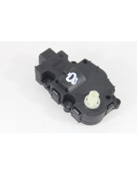 Motor apertura trampillas climatizador AUDI A4 BER. Básico 2008