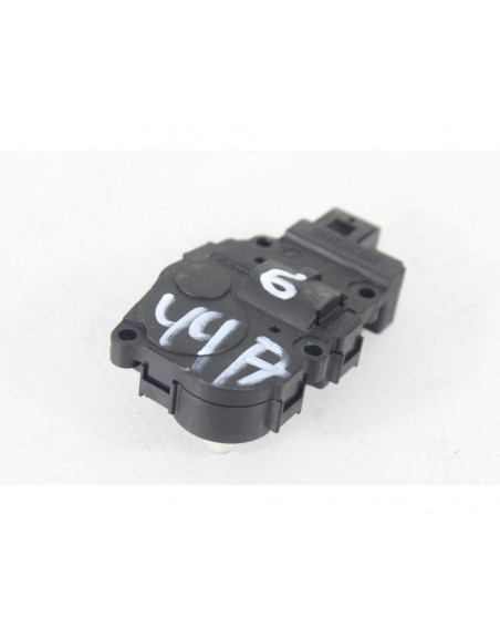 Motor apertura trampillas climatizador AUDI A4 BER. Básico 2008