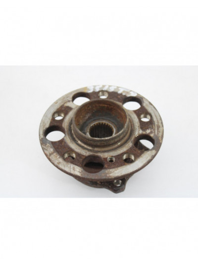 Recambio de buje para mercedes-benz clase c (w204) berlina c 200 cdi blueefficiency (204.001) referencia OEM IAM 3515T.D