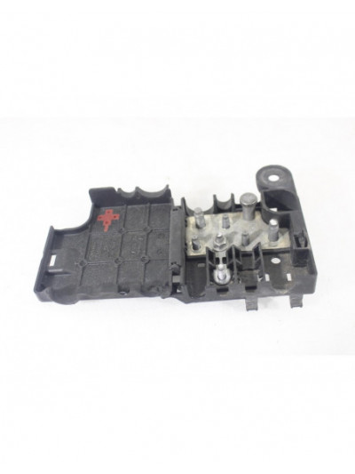 Borne positivo bateria AUDI A4 BER. Básico 2008