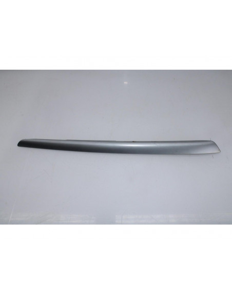 Recambio de moldura puerta para mercedes-benz clase m (w164) 420 / 450 cdi (164.128) referencia OEM IAM A1647300722