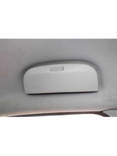 Recambio de asidero delantero derecho para mercedes-benz clase b (w245) 180 cdi (245.207) referencia OEM IAM 1698100041