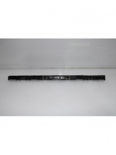 Recambio de soporte faldon derecho para mercedes-benz clase m (w164) 420 / 450 cdi (164.128) referencia OEM IAM A1646982827