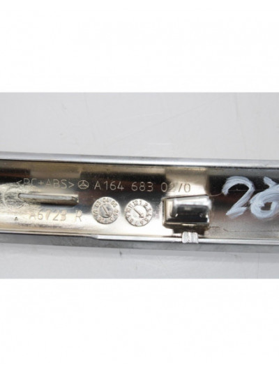 Recambio de moldura interior para mercedes-benz clase m (w164) 420 / 450 cdi (164.128) referencia OEM IAM A1646830270