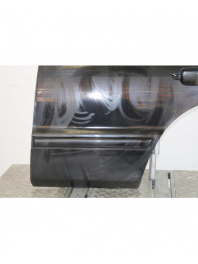 Recambio de puerta trasera izquierda para mercedes-benz clase m (w163) 270 cdi final edition (163.113) referencia OEM IAM NEGRA