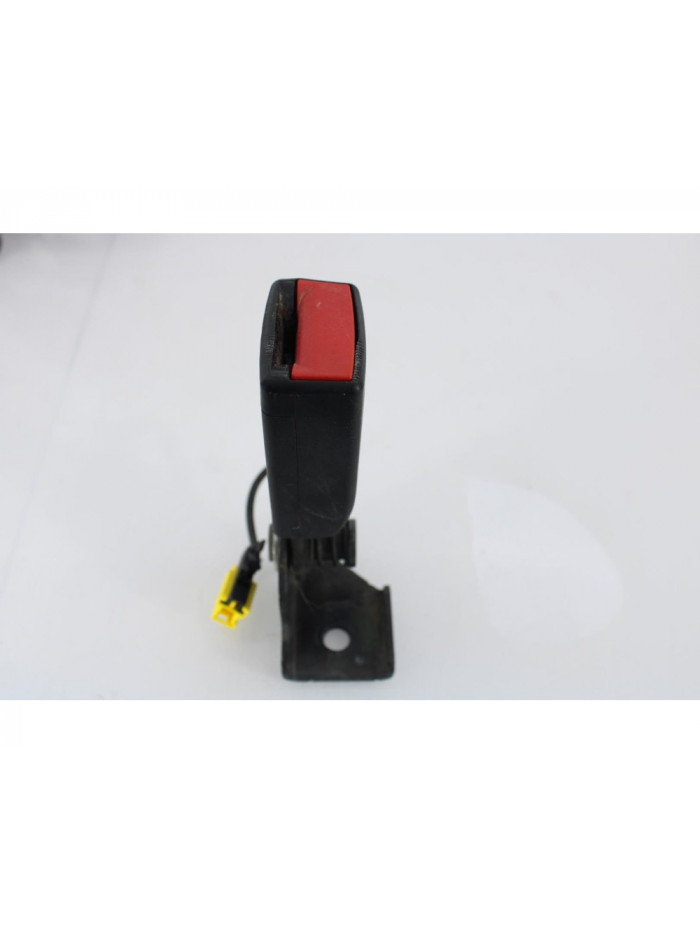 Recambio de anclaje cinturon trasero para mercedes-benz clase b (w246) b 180 cdi (246.212) referencia OEM IAM A2468603169