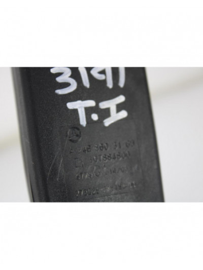 Recambio de anclaje cinturon trasero para mercedes-benz clase b (w246) b 180 cdi (246.212) referencia OEM IAM A2468603169