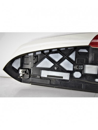 Recambio de aleron trasero para mercedes-benz clase b (w246) b 180 cdi (246.212) referencia OEM IAM A2468200156