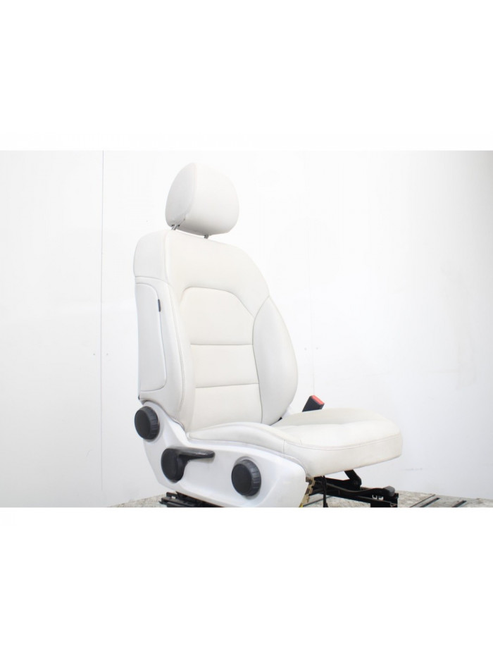 Recambio de asiento delantero derecho para mercedes-benz clase b (w246) b 180 cdi (246.212) referencia OEM IAM