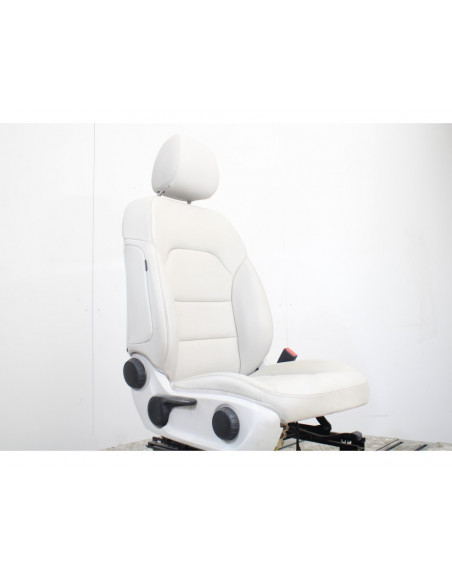 Recambio de asiento delantero derecho para mercedes-benz clase b (w246) b 180 cdi (246.212) referencia OEM IAM