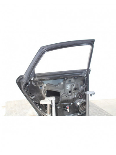 Puerta trasera izquierda AUDI A6 BERLINA 2.0 TDI 2007