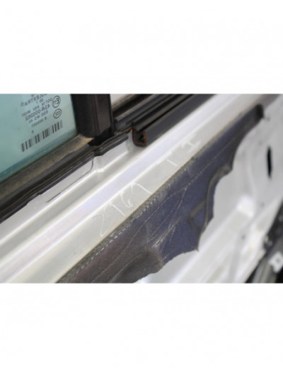 Puerta trasera izquierda MERCEDES-BENZ CLASE E  BERLINA E 280 CDI 2008