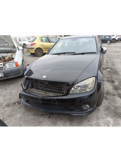 mercedes-benz clase c (w204) berlina del año 2007