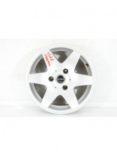 Recambio de llanta para micro compact car smart referencia OEM IAM 0006673V003