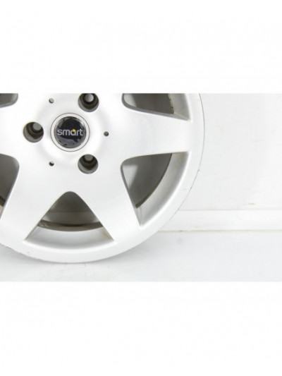 Recambio de llanta para micro compact car smart referencia OEM IAM 0006673V003