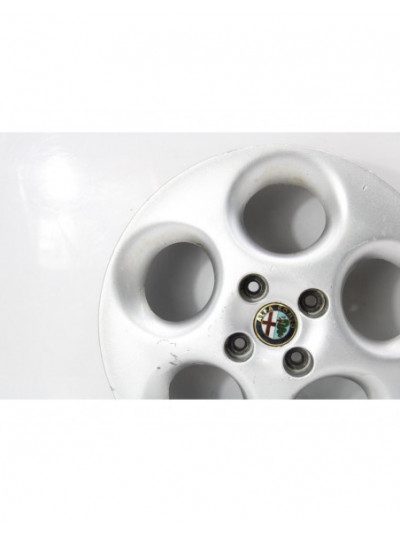 Recambio de llanta para alfa romeo 146 1.9 jtd referencia OEM IAM 14541B821