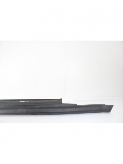Faldón lateral izquierdo MINI R56 One D 2013