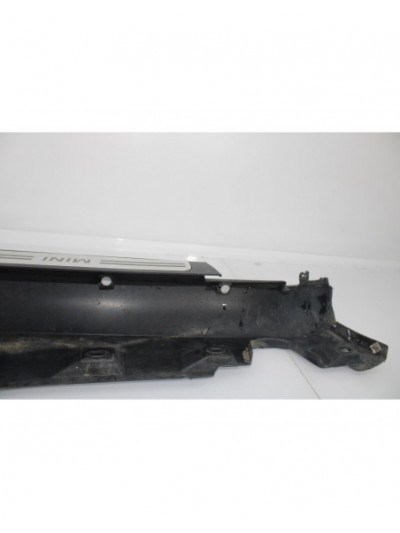 Recambio de estribo lateral izquierdo para mini countryman (r60) one d referencia OEM IAM 51779801887