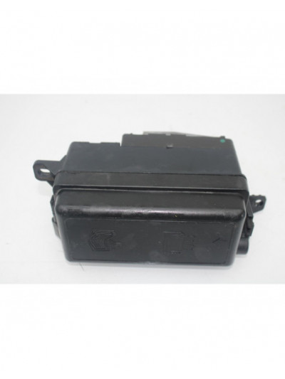 Caja reles / fusibles MINI COUNTRYMAN One D 2013
