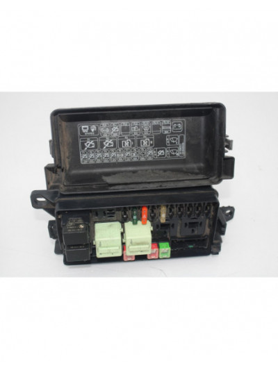 Caja reles / fusibles MINI COUNTRYMAN One D 2013