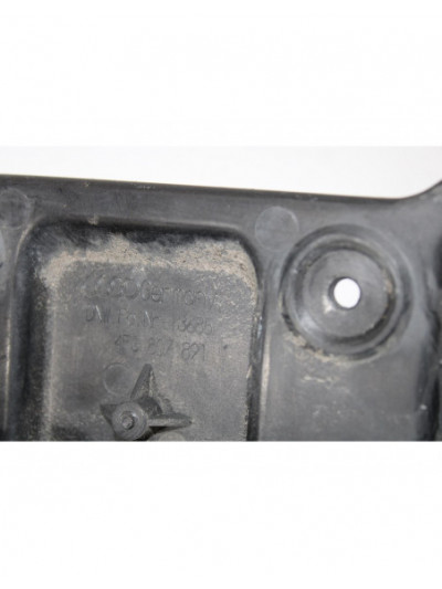 Soporte izquierdo paragolpe trasero AUDI A6 BERLINA 2.0 TDI 2007