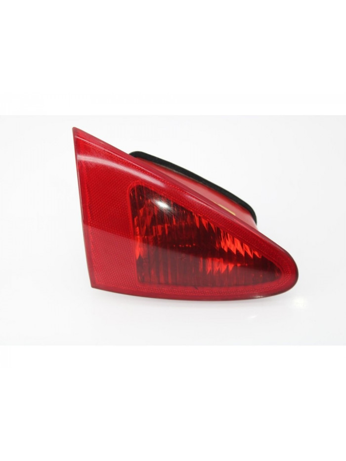 Recambio de piloto trasero izquierdo interior para alfa romeo 147 (190) 1.9 jtd distinctive referencia OEM IAM 46556346