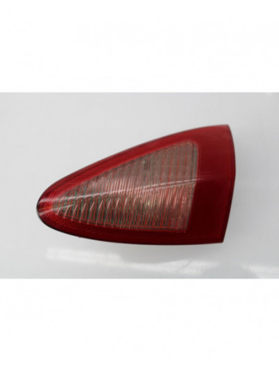 Recambio de piloto trasero derecho interior para alfa romeo 147 (190) 1.9 jtd distinctive referencia OEM IAM 46556346