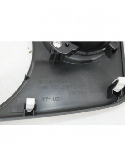 Recambio de moldura consola central salpicadero para mitsubishi asx (ga_w_) 1.8 di-d (ga6w) referencia OEM IAM 8011A912ZZ