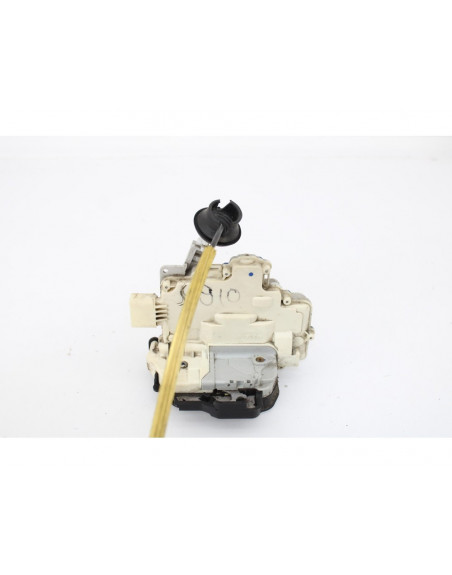 Recambio de cerradura puerta trasera izquierda para audi a6 berlina (4f2) 2.0 tdi referencia OEM IAM 4F0839015A