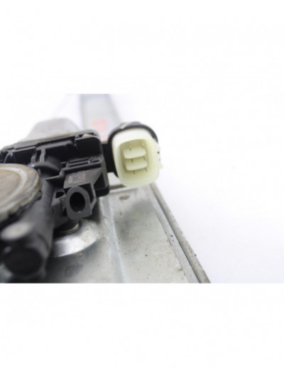 Recambio de elevalunas delantero derecho para mitsubishi montero (v60/v70) 2.5 tdi sahel (5-ptas.) referencia OEM IAM MR98994730