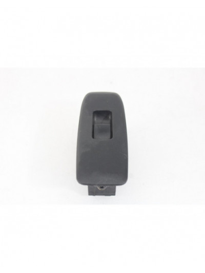 Recambio de mando elevalunas delantero derecho para mitsubishi montero (v60/v70) 2.5 tdi sahel (5-ptas.) referencia OEM IAM 8608