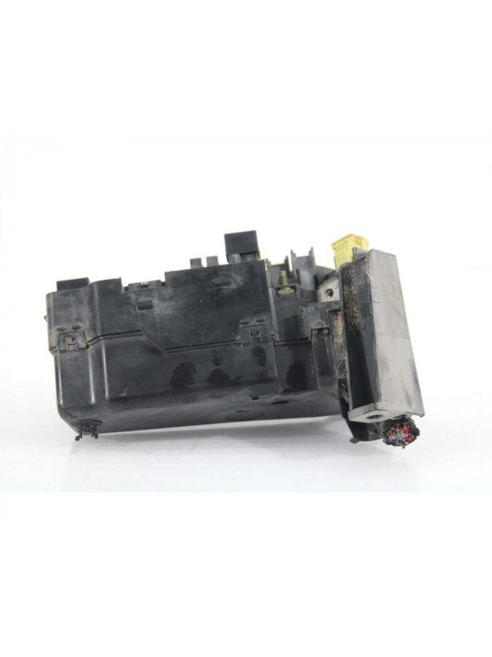 Recambio de caja reles / fusibles para mitsubishi montero (v60/v70) 2.5 tdi sahel (5-ptas.) referencia OEM IAM 274H53046