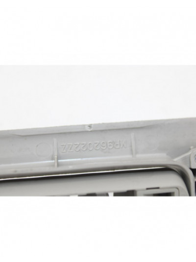Luz interior MITSUBISHI GRANDIS 2.0 DI-D Inform 2006