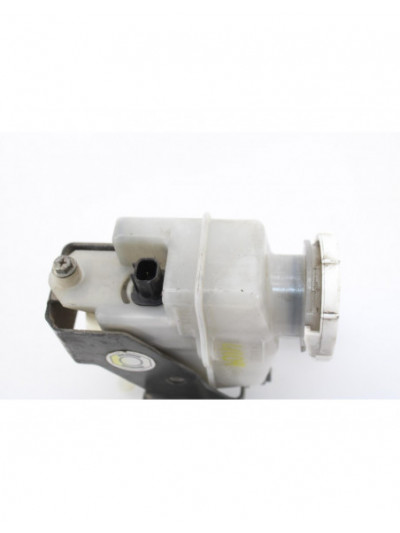 Depósito servo MITSUBISHI GRANDIS 2.0 DI-D Inform 2006
