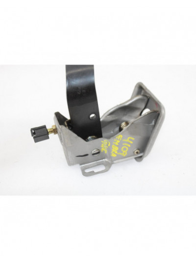 Pedal embrague MITSUBISHI GRANDIS 2.0 DI-D Inform 2006