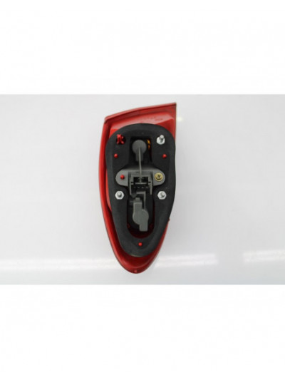 Recambio de piloto trasero derecho para alfa romeo 147 (190) 1.9 jtd distinctive referencia OEM IAM 46556347