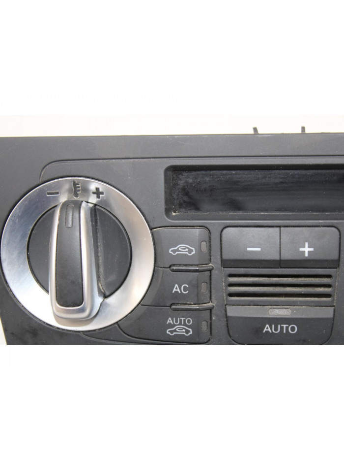 Mando climatizador AUDI A3 1.6 TDI Ambiente 2012