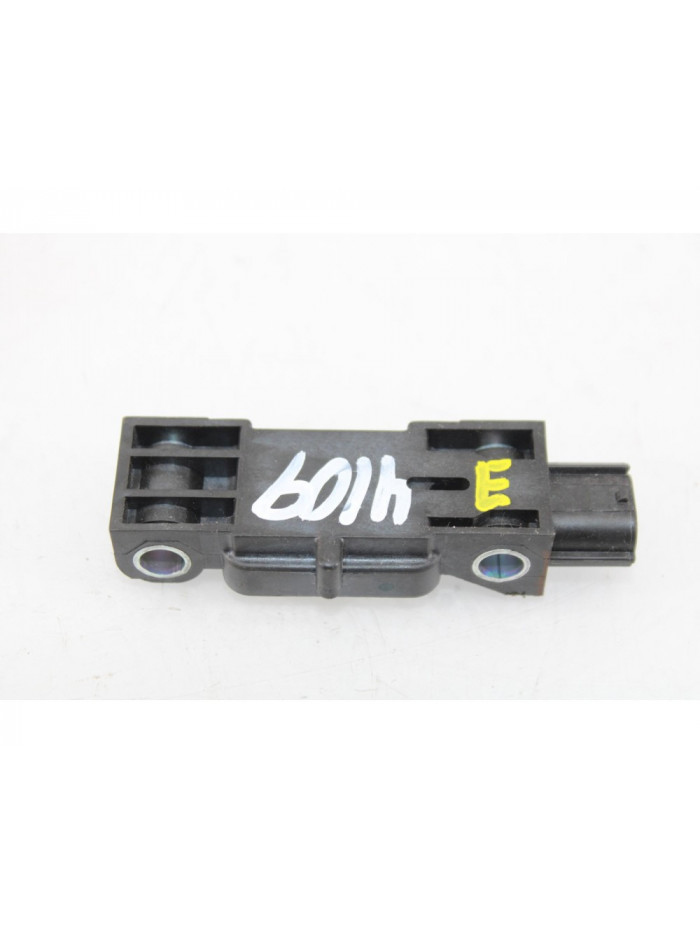 Sensor impacto MITSUBISHI GRANDIS 2.0 DI-D Inform 2006