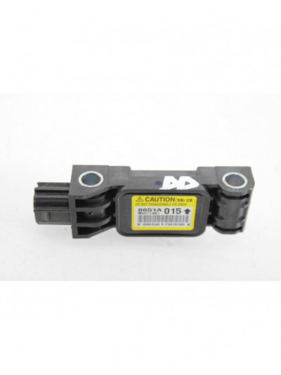 Sensor impacto MITSUBISHI GRANDIS 2.0 DI-D Inform 2006