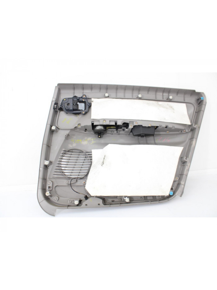 Recambio de guarnecido puerta trasera izquierda para mitsubishi grandis (na0w) 2.0 di-d inform referencia OEM IAM 4109TI