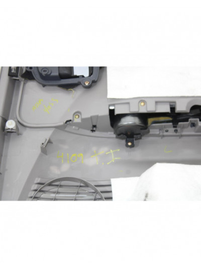 Recambio de guarnecido puerta trasera izquierda para mitsubishi grandis (na0w) 2.0 di-d inform referencia OEM IAM 4109TI