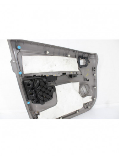 Recambio de guarnecido puerta delantera derecha para mitsubishi grandis (na0w) 2.0 di-d inform referencia OEM IAM MR576081