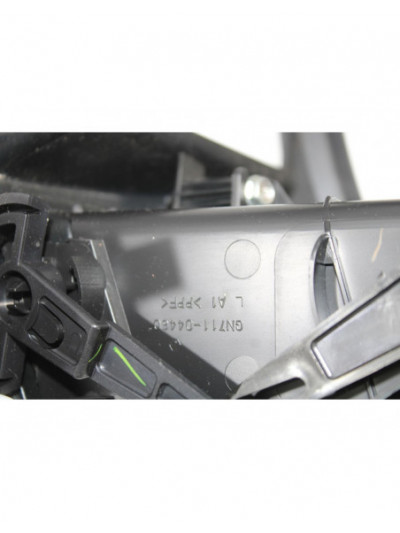 Rejilla aireadora MITSUBISHI GRANDIS 2.0 DI-D Inform 2006